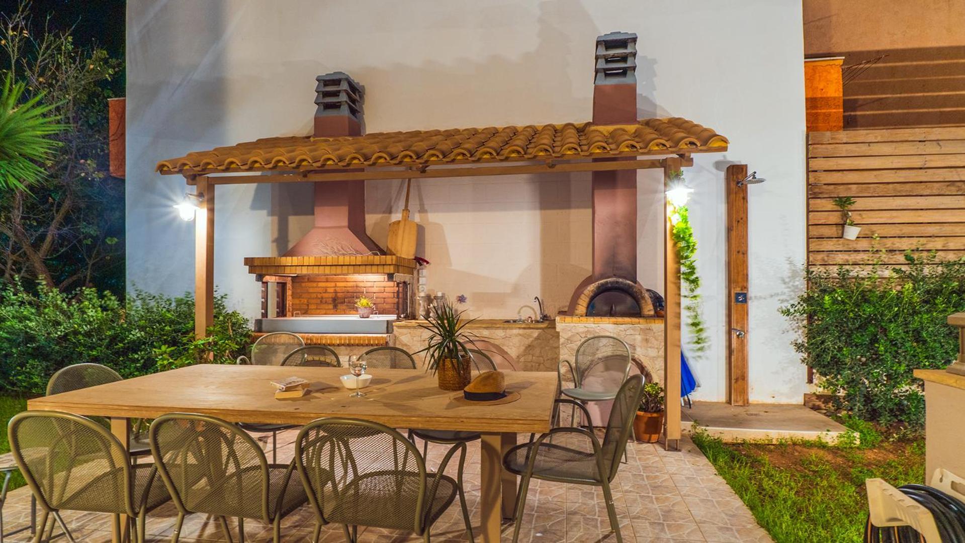 Vakakis-Me Apartments ปาไลโอโกรา ภายนอก รูปภาพ