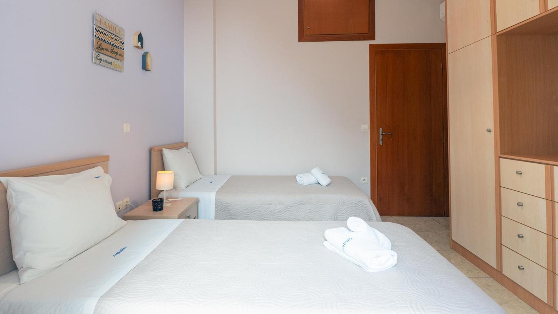 Vakakis-Me Apartments ปาไลโอโกรา ภายนอก รูปภาพ