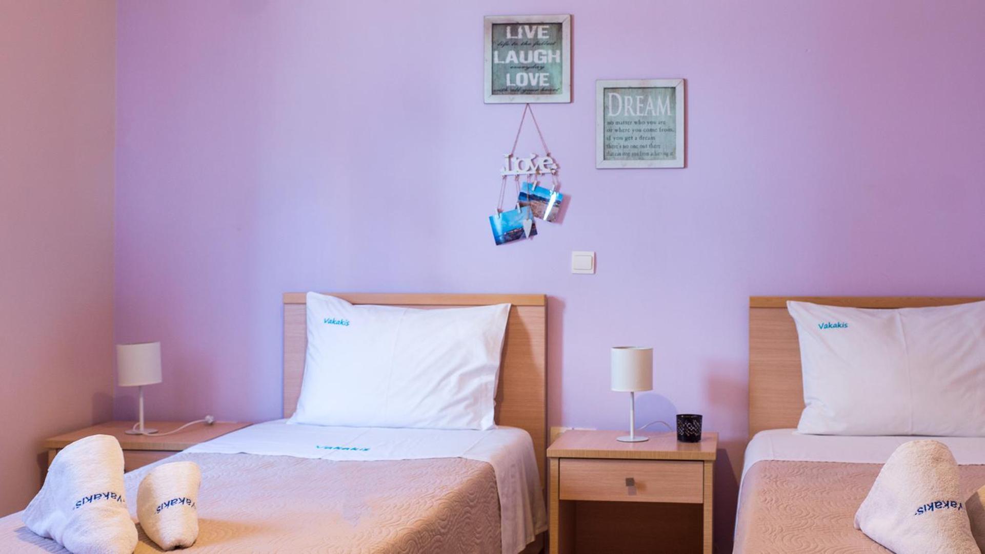 Vakakis-Me Apartments ปาไลโอโกรา ภายนอก รูปภาพ